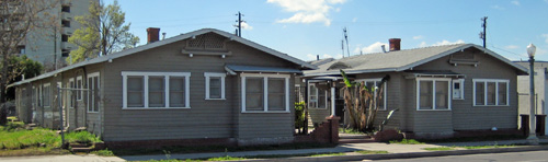 Montague Bungalow Court